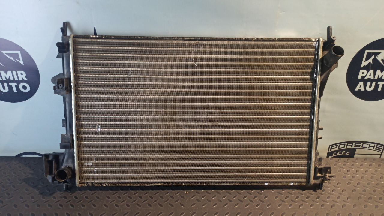 Радиатор ОЖ Opel Vectra/C 2002-2008