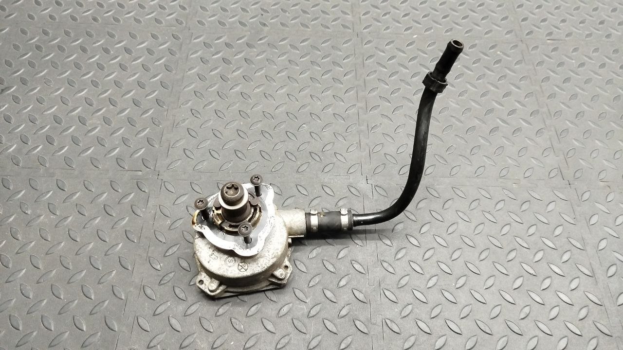 Насос вакуумный BMW 3/E90 2004-2013