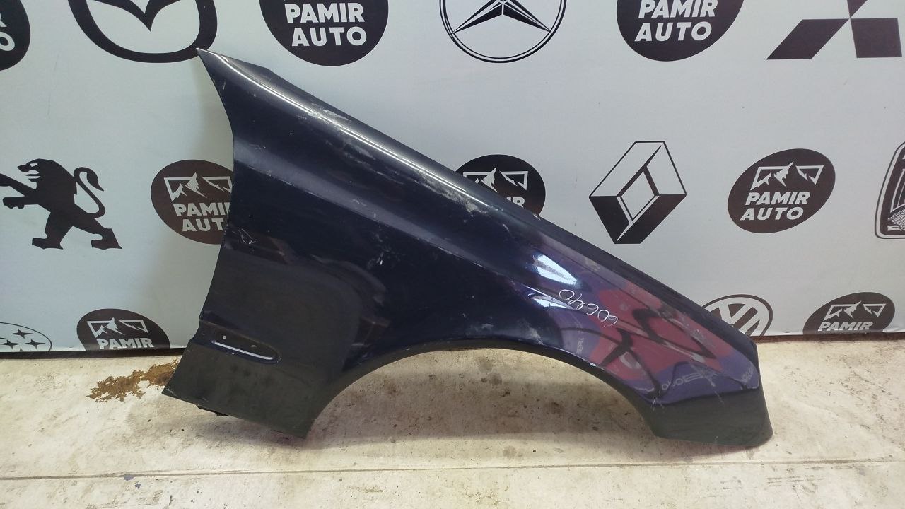Крыло переднее правое Mercedes E/W211 2002-2009