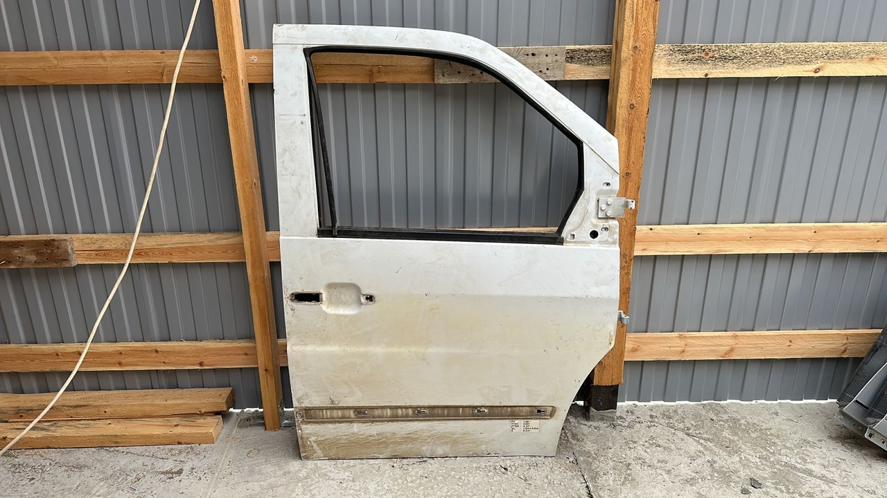 Дверь передняя правая Mercedes Vito/W638 1996-2003