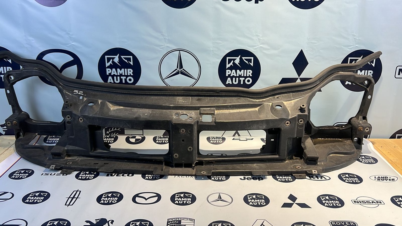 Панель передняя (Телевизор) Opel Vivaro/A 2001-2014