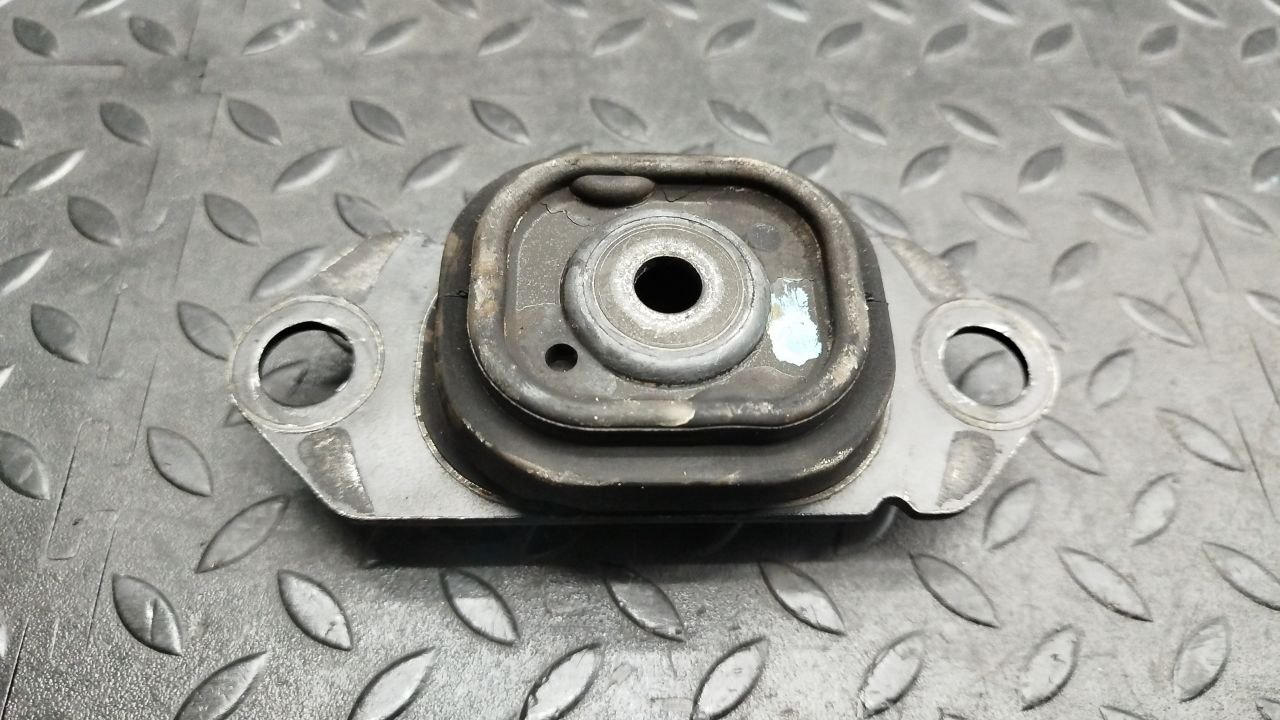 Опора двигателя Renault Scenic/2 2003-2009