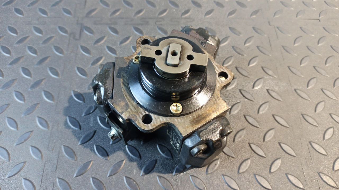 Насос топливный (ТНВД) Mercedes C/W203 2000-2008