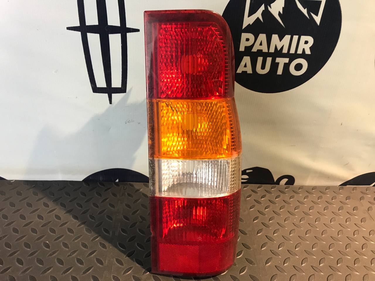 Фонарь задний правый Ford Transit 2000-2006