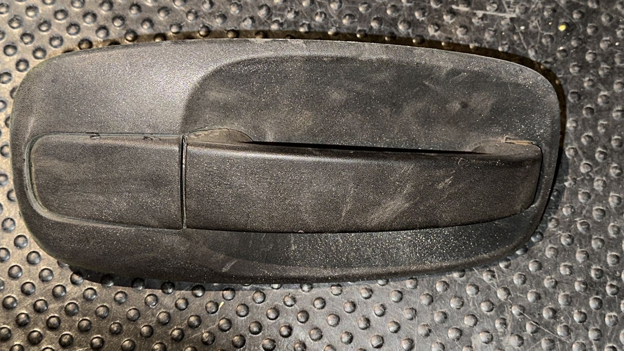 Ручка двери передняя правая Opel Vivaro/A 2001-2014