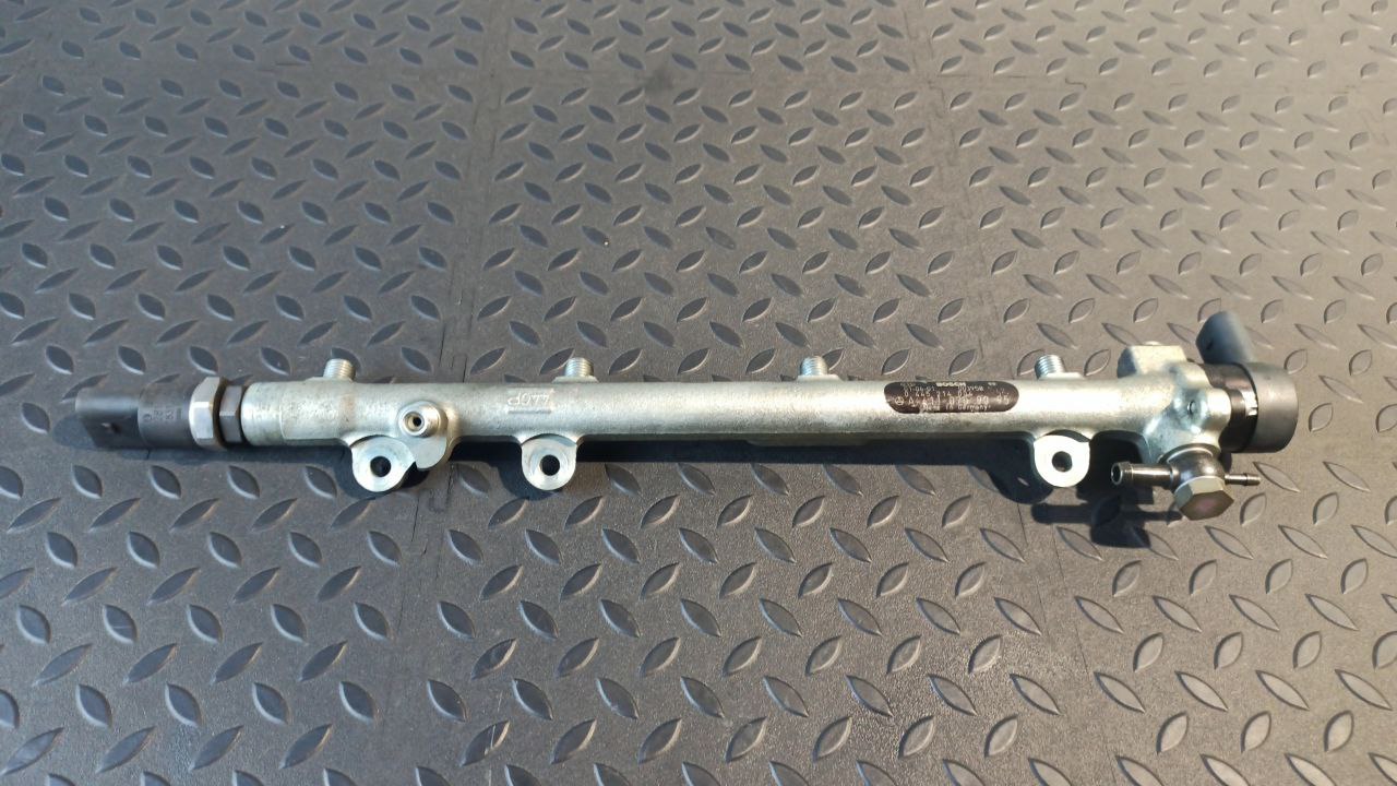 Рампа топливная Mercedes C/W203 2000-2008