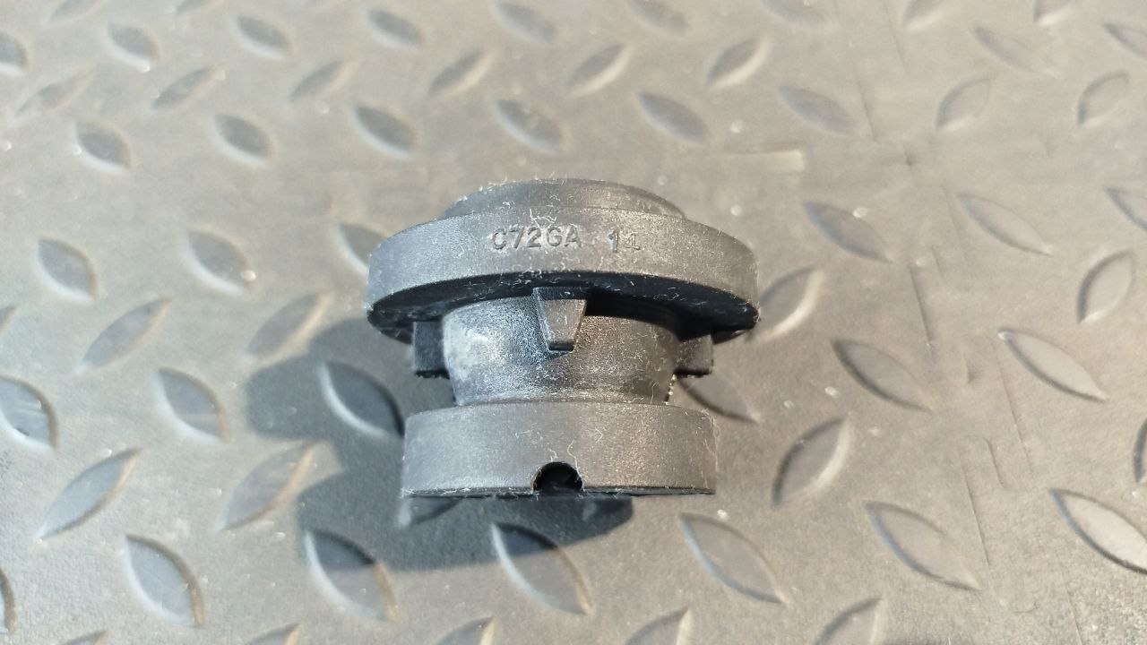 Кронштейн радиатора Ford Focus 1998-2007