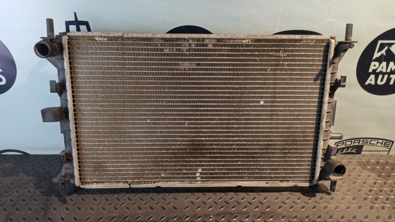 Радиатор ОЖ Ford Focus 1998-2007