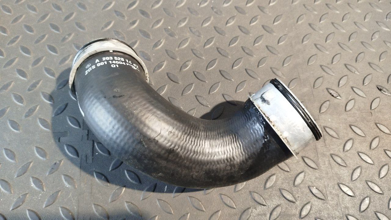 Патрубок интеркулера Mercedes C/W203 2000-2008