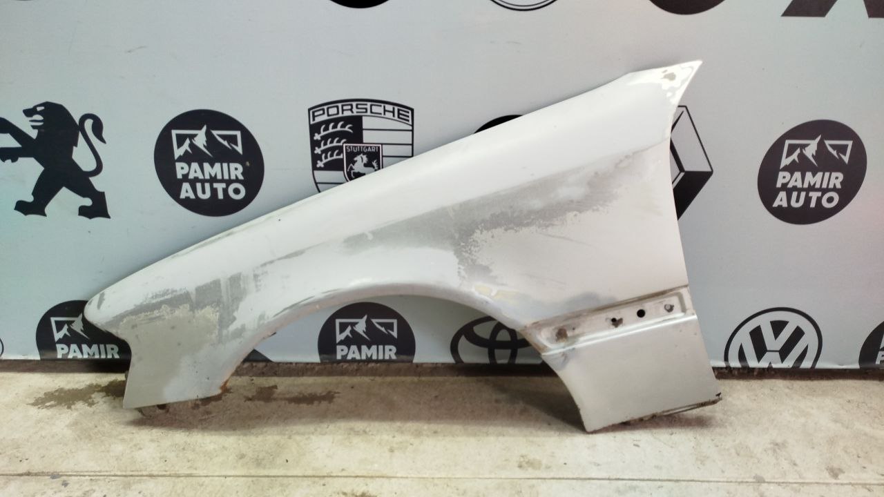 Крыло переднее левое Mercedes C/W202 1993-2001