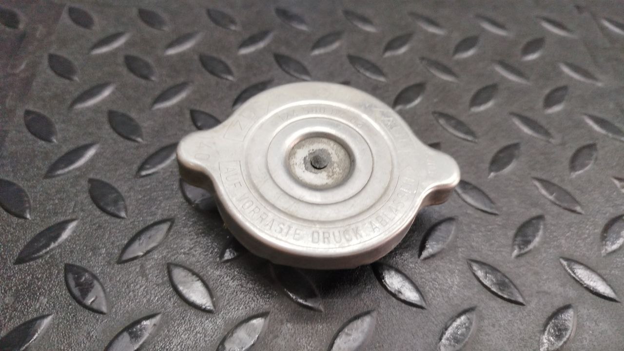 Крышка расширительного бачка Mercedes E/W210 1995-2003
