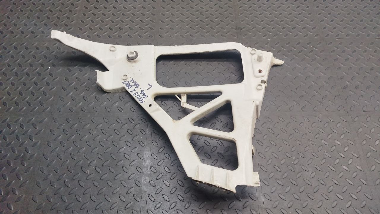 Кронштейн бампера задний левый Ford Focus/2 2004-2011