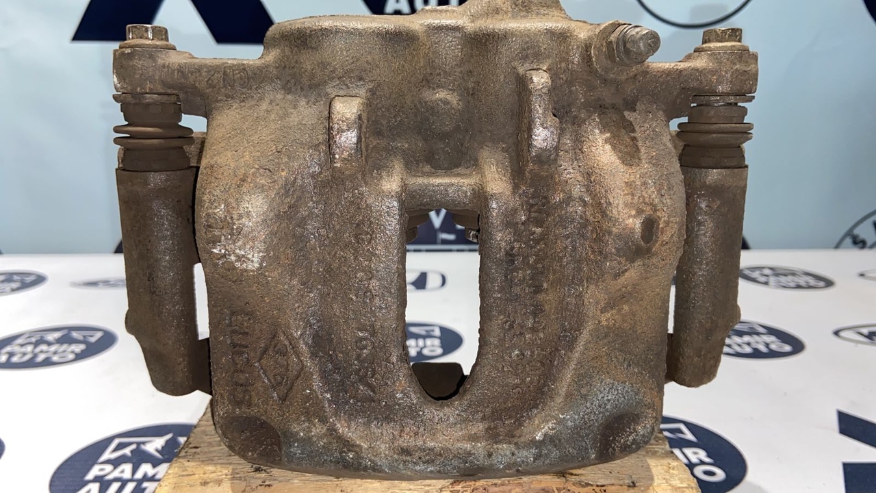 Суппорт передний левый Opel Vivaro/A 2001-2014