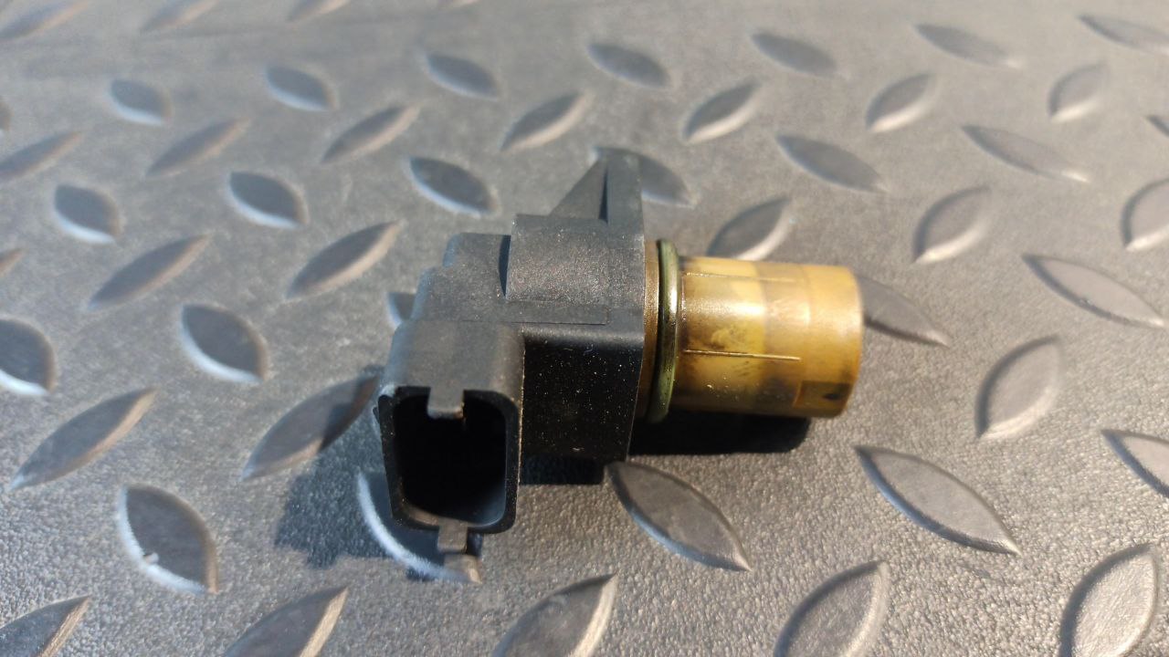 Датчик положения распредвала Mercedes C/W203 2000-2008