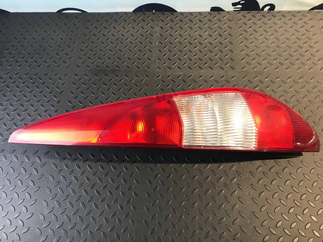 Фонарь задний правый Ford Mondeo/3 2000-2007