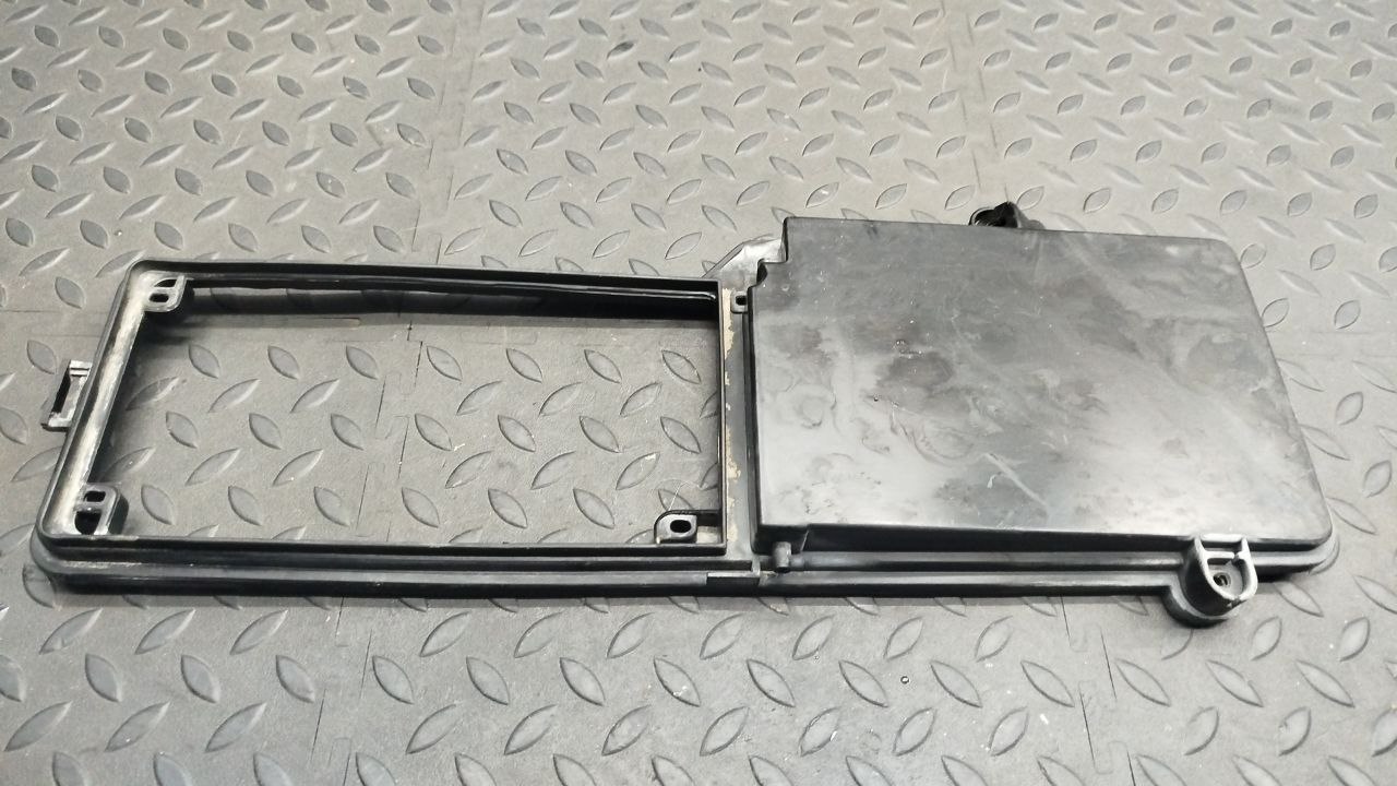 Крышка блока предохранителей Mercedes C/W202 1993-2001