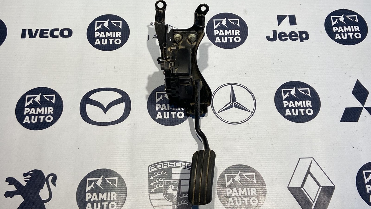 Педаль газа Opel Vivaro/A 2001-2014