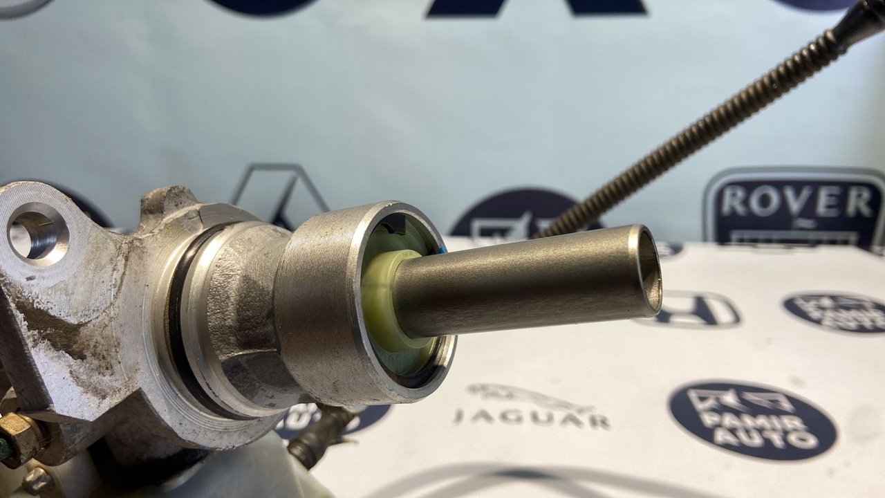 Цилиндр тормозной главный Opel Vivaro/A 2001-2014