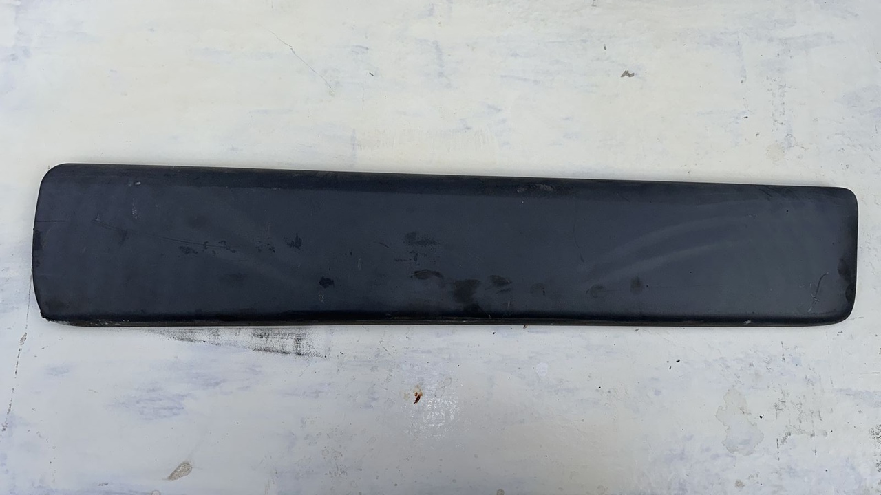 Накладка двери передняя правая Opel Vivaro/A 2001-2014