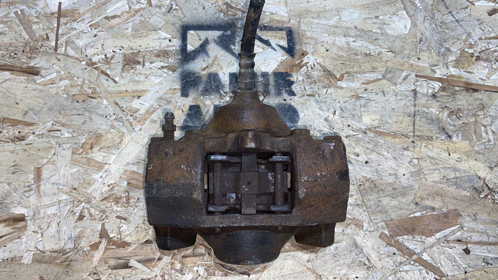 Суппорт задний правый Mercedes E/W210 1995-2003