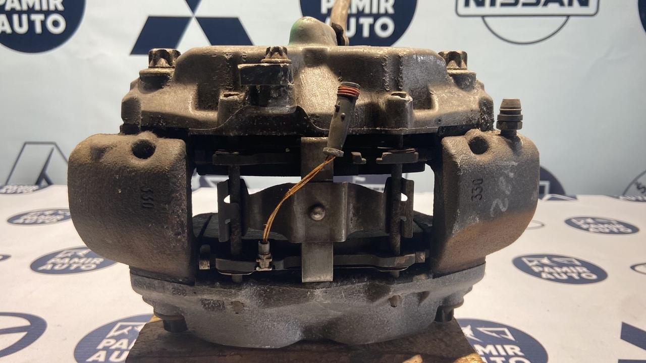 Суппорт передний правый Mercedes E/W211 2002-2009