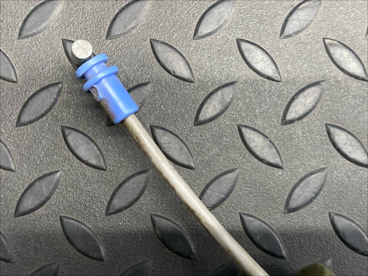 Трос замка двери багажника левый Ford Transit 2000-2006 — изображение 3