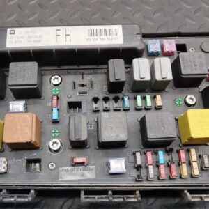 Блок предохранителей Opel Astra/H 2004-2014