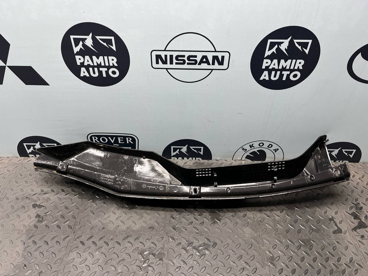 Решетка под лобовое стекло (Жабо) Renault Scenic/2 2003-2009 — изображение 3