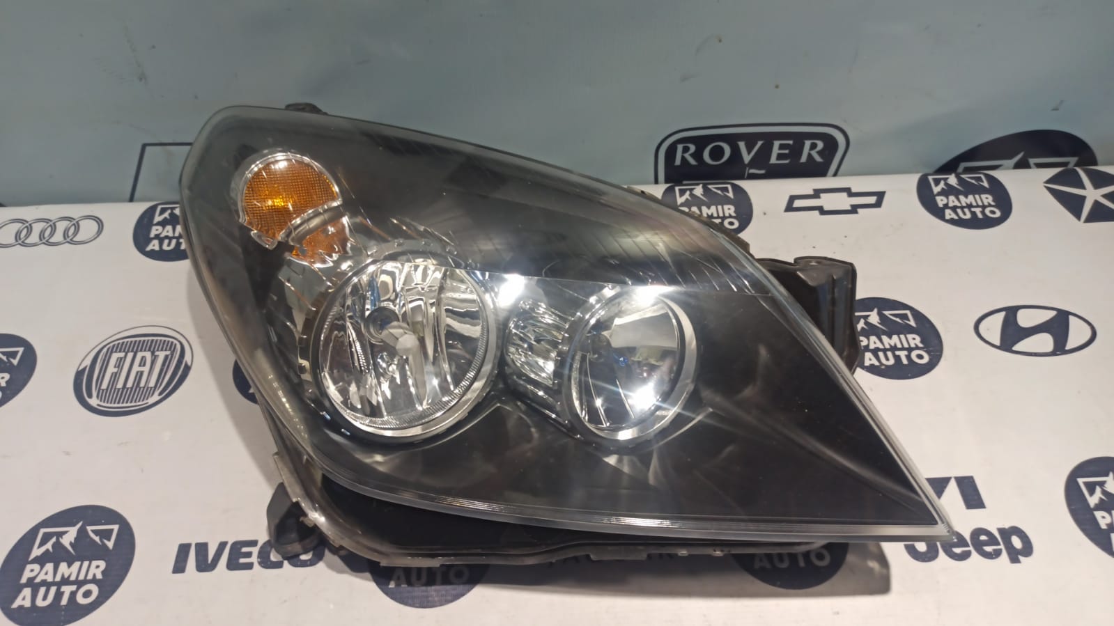 Фара правая Opel Zafira/B 2005-2014