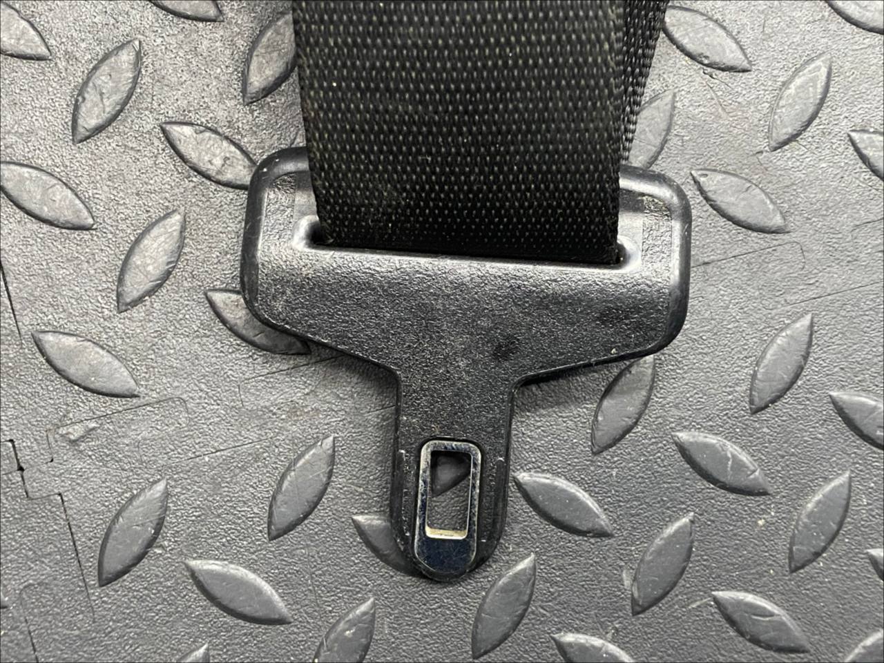 Ремень безопасности задний левый Mercedes C/W202 1993-2001 — изображение 3