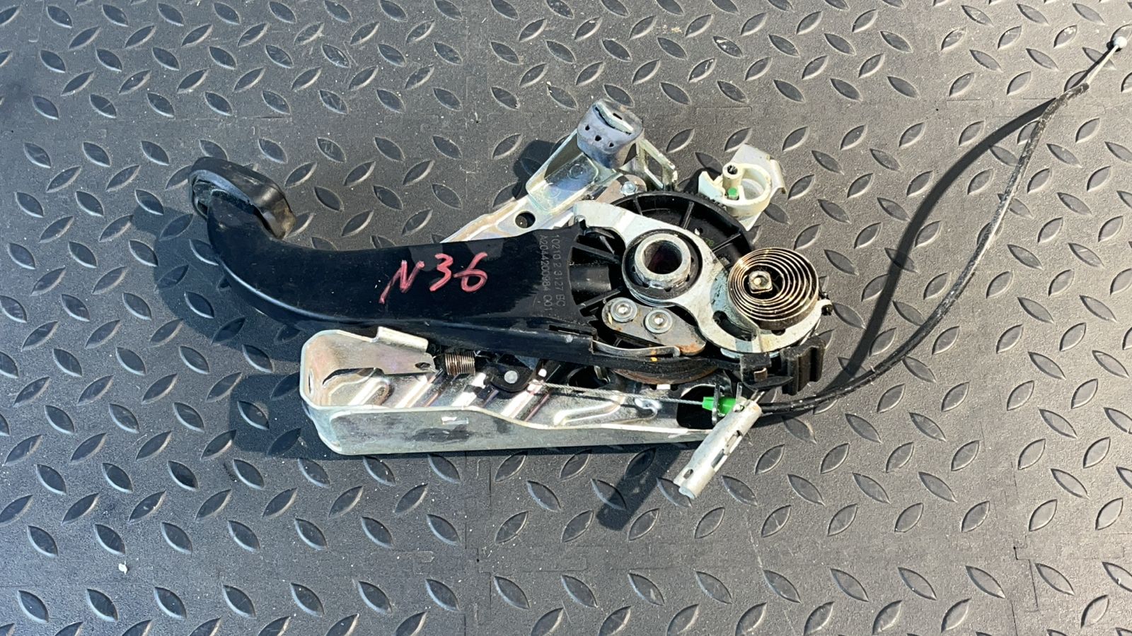 Педаль стояночного тормоза Mercedes C/W204 2006-2015