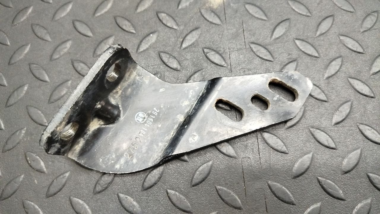 Кронштейн ролика двери сдвижной нижний правый Ford Transit 2000-2006 — изображение 3