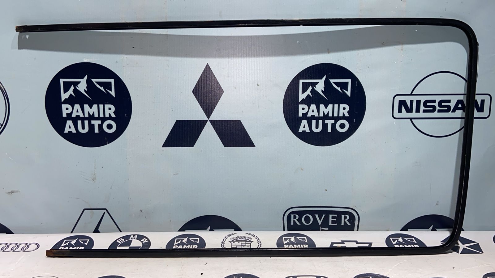 Направляющая стекла двери передняя правая Mercedes Sprinter/W901-W909 1995-н.в.