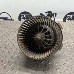 Моторчик отопителя Opel Zafira/B 2005-2014