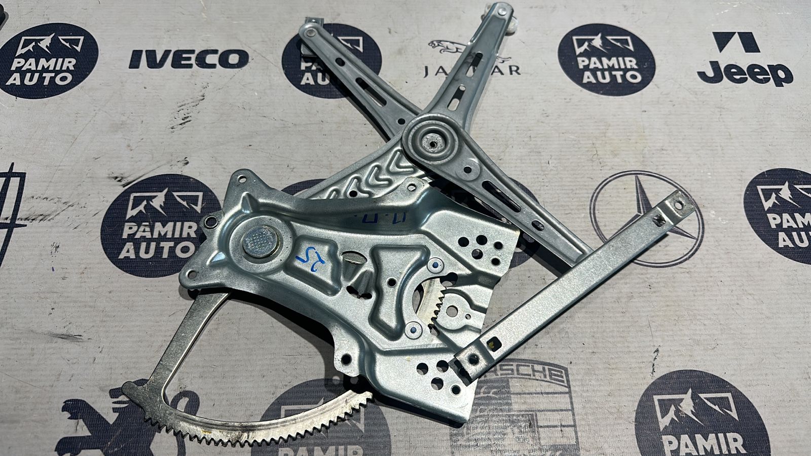 Стеклоподъемник передний правый Opel Vectra/C 2002-2008