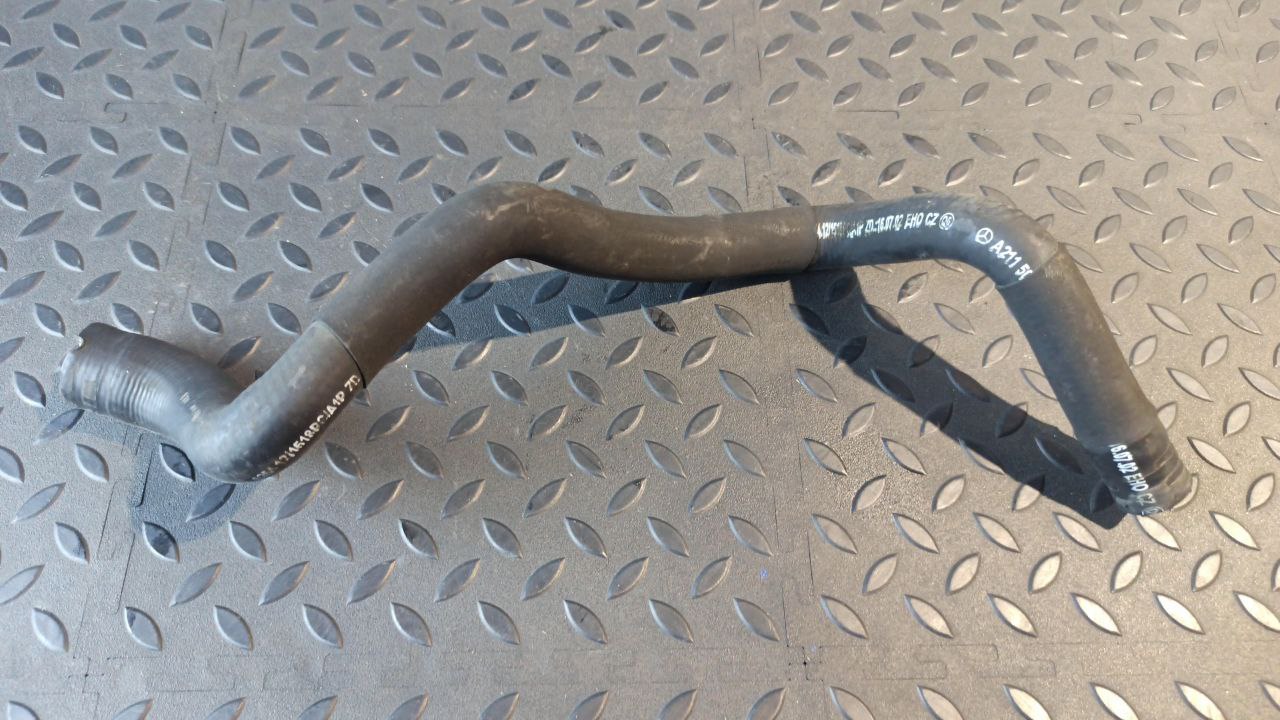 Патрубок ОЖ Mercedes E/W211 2002-2009