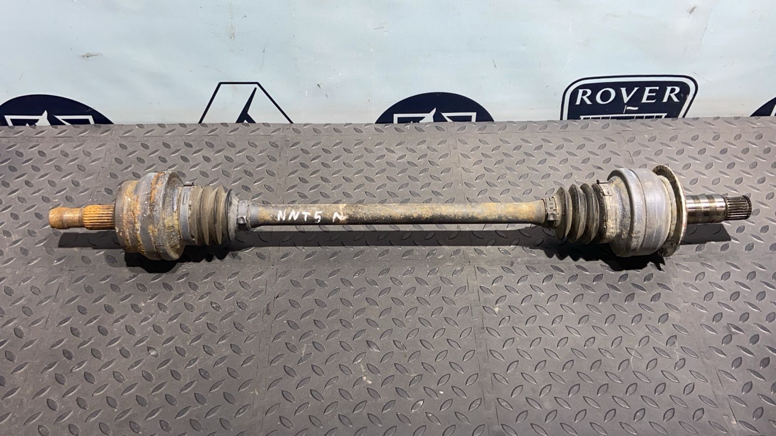 Полуось задняя левая Mercedes E/W211 2002-2009