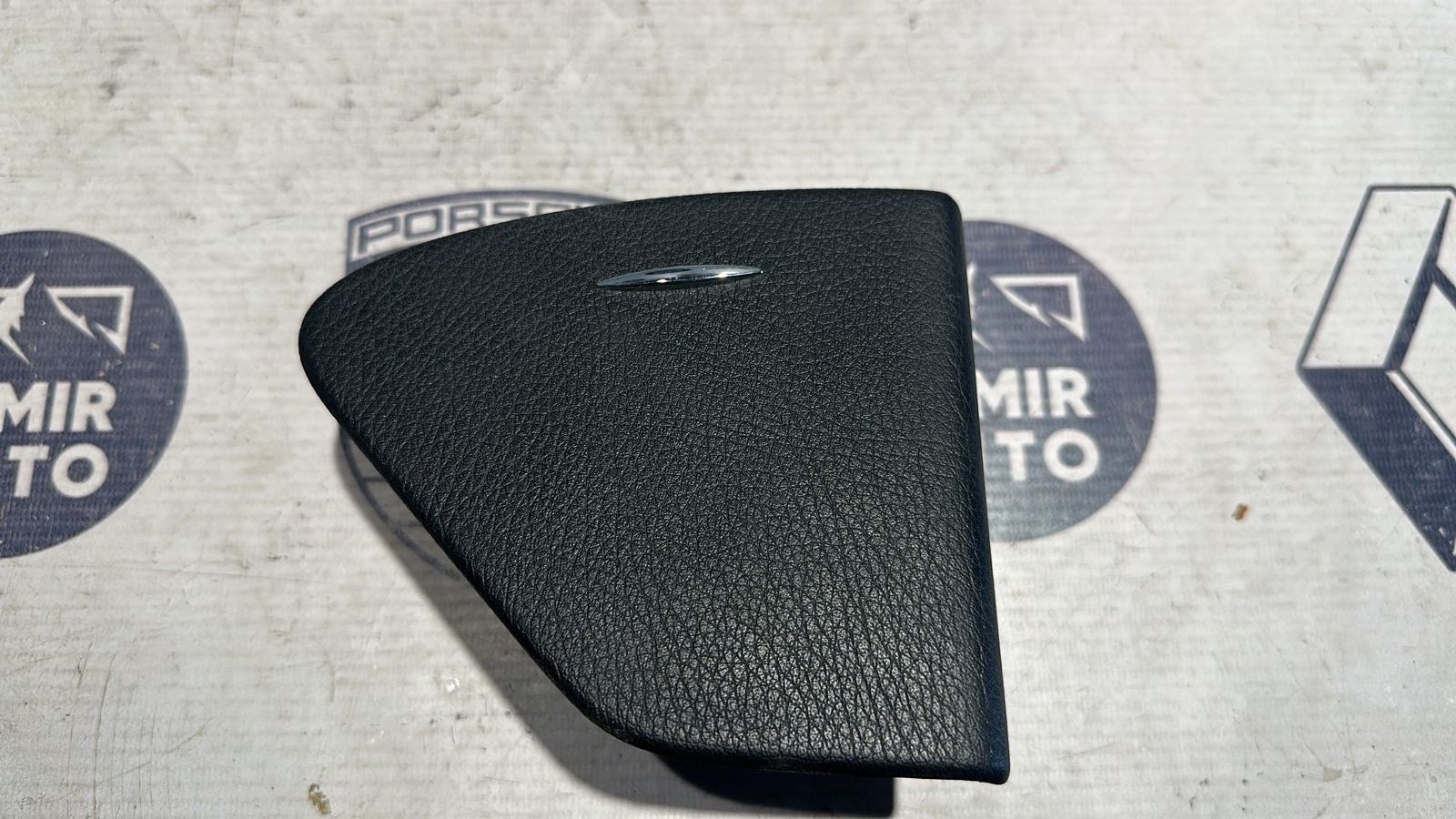 Пепельница левая Mercedes E/W211 2002-2009