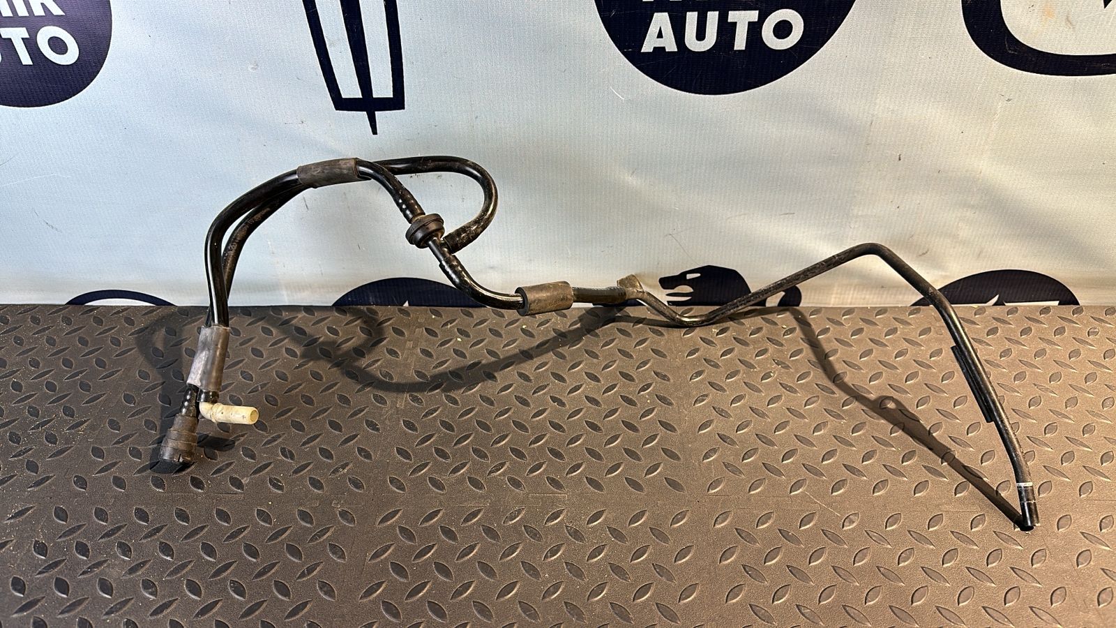 Трубка вакуумная Mercedes C/W203 2000-2008