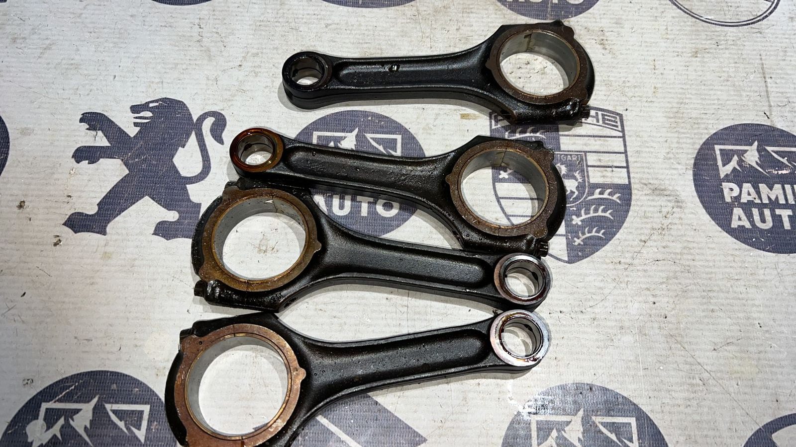 Шатун Mercedes E/W211 2002-2009