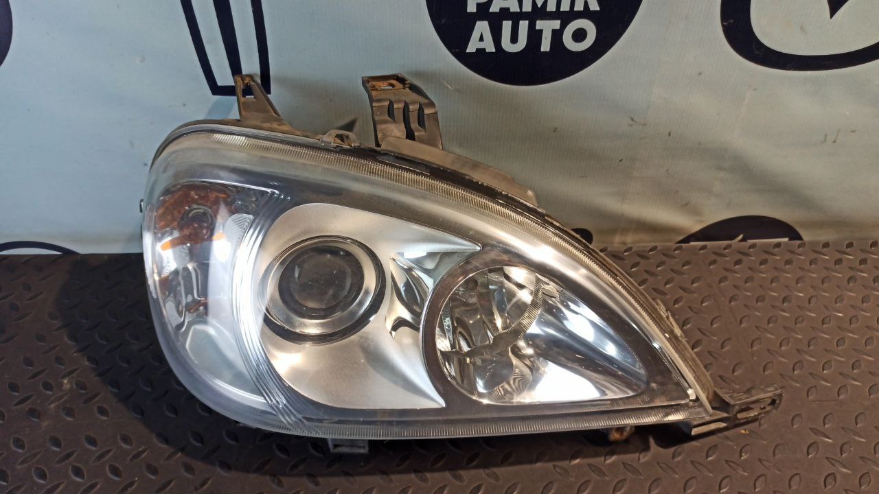 Фара правая Mercedes M/W163 1997-2005