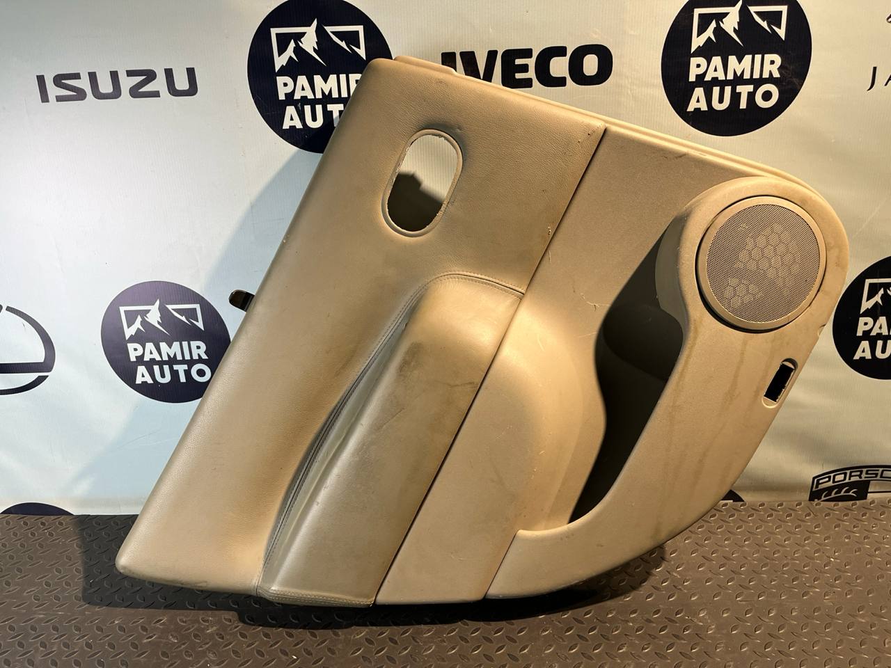 Обшивка двери задняя левая Renault Scenic/2 2003-2009