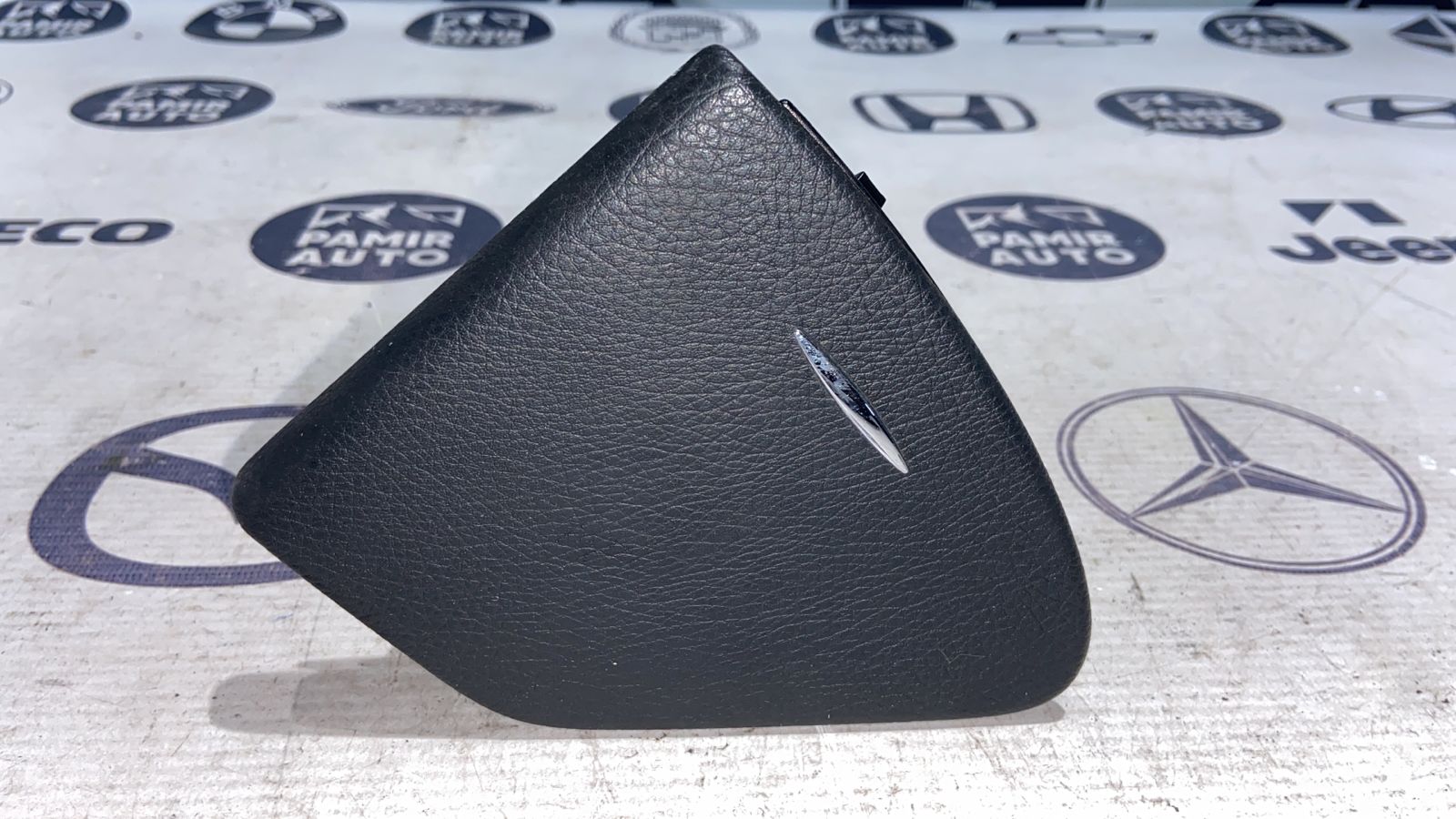 Пепельница правая Mercedes E/W211 2002-2009