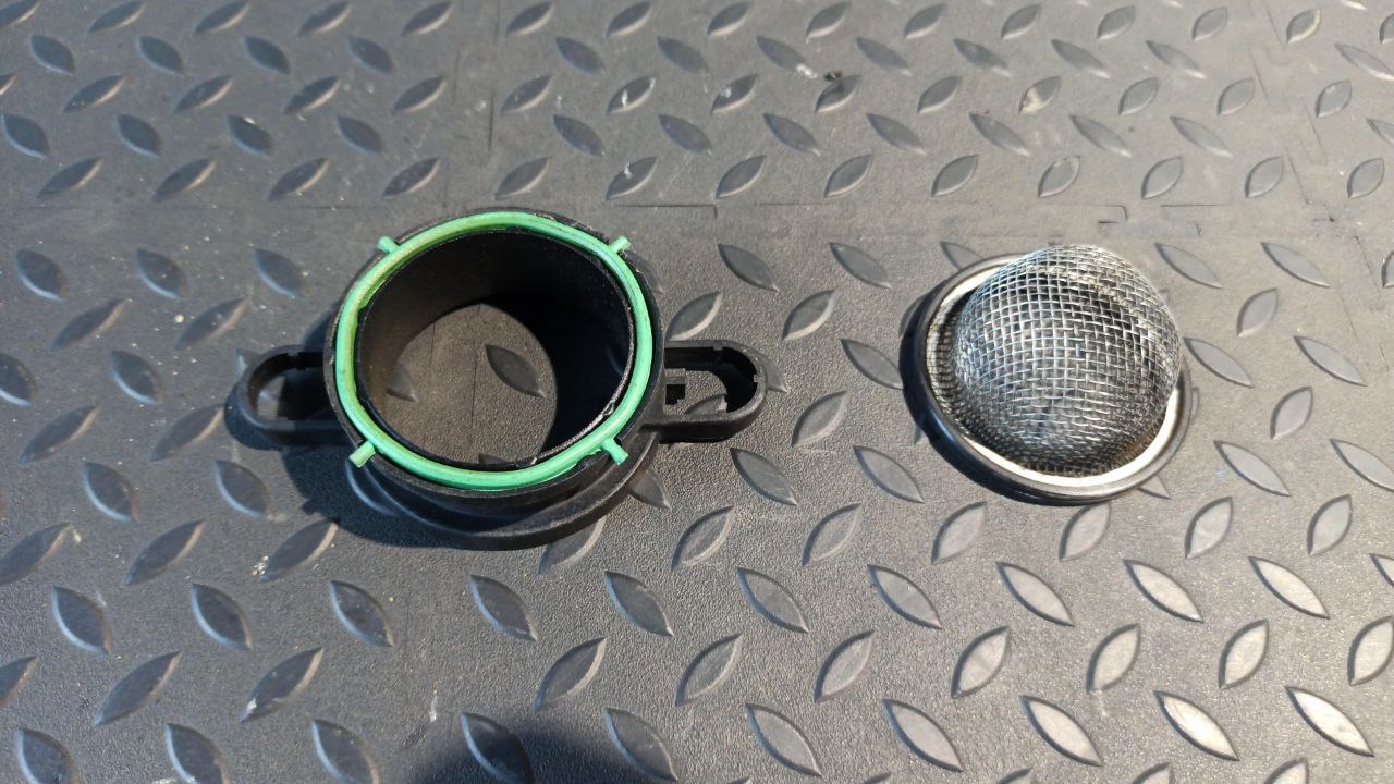 Патрубок воздушного фильтра Mercedes C/W203 2000-2008