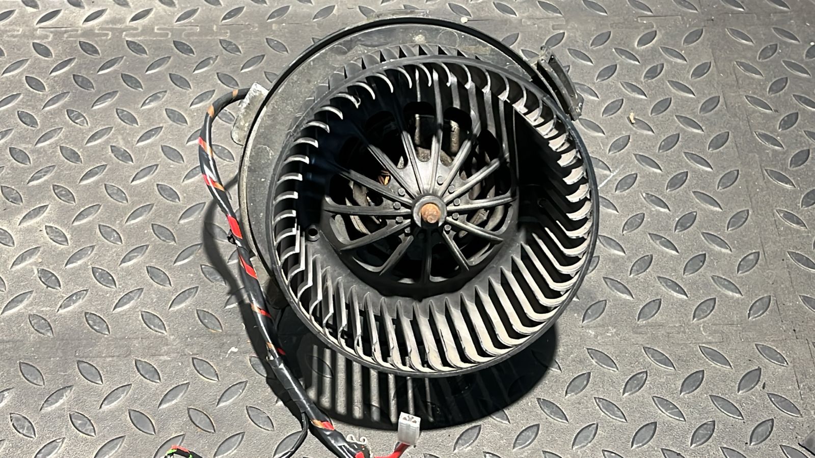 Моторчик отопителя Opel Zafira/B 2005-2014