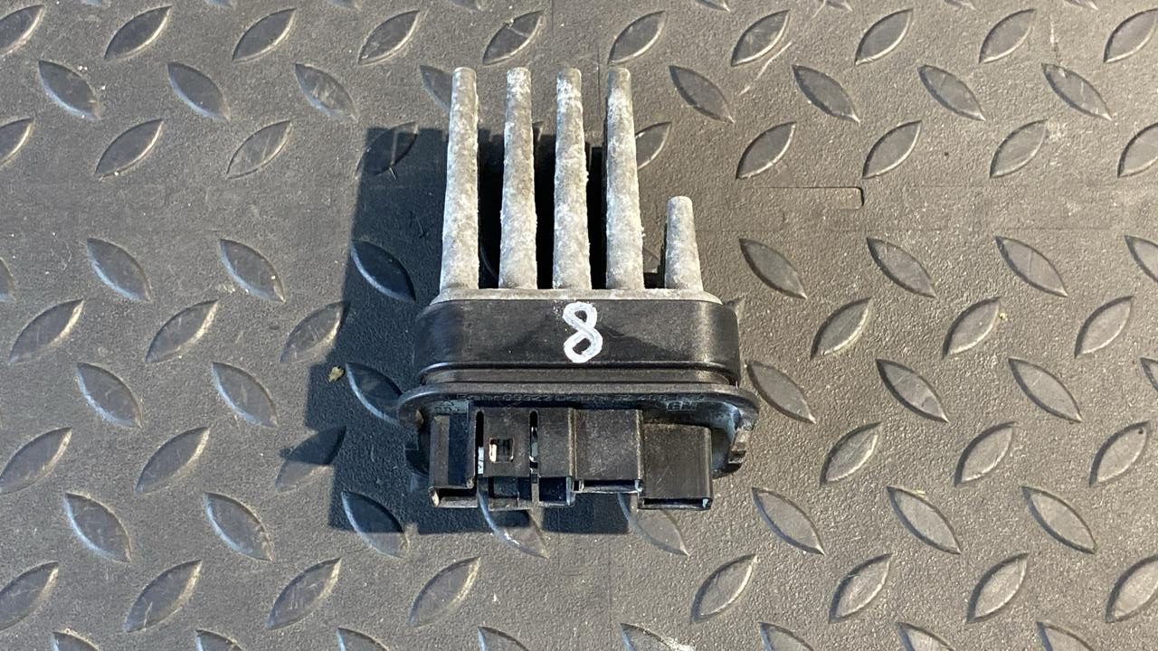 Резистор отопителя Opel Zafira/B 2005-2014