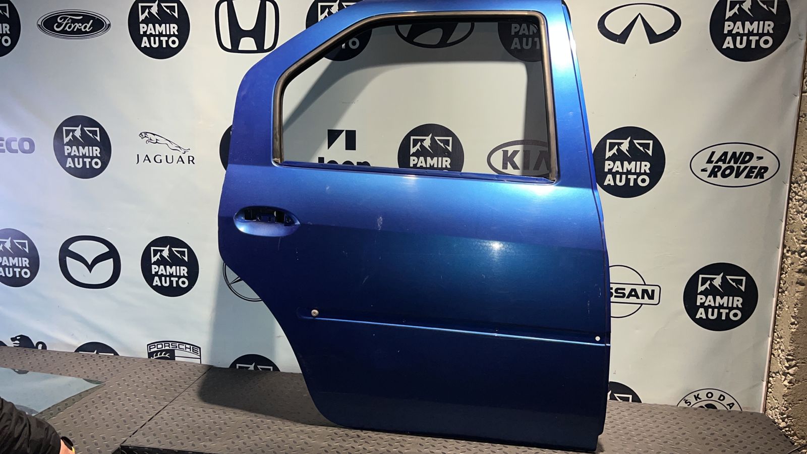 Дверь задняя правая Renault Logan 2004-2015