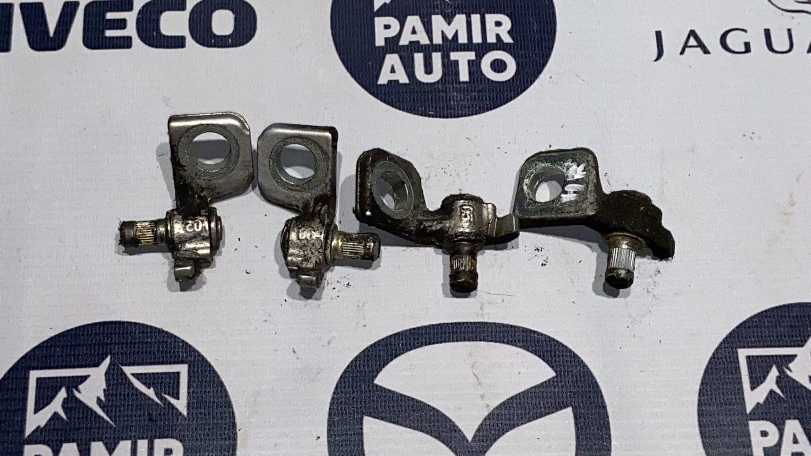 Петля двери задняя Ford Focus 1998-2007