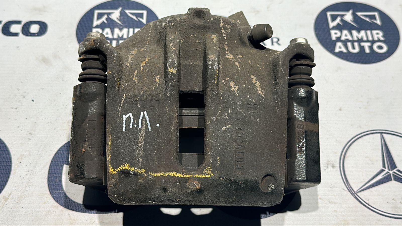 Суппорт передний левый Renault Scenic/2 2003-2009