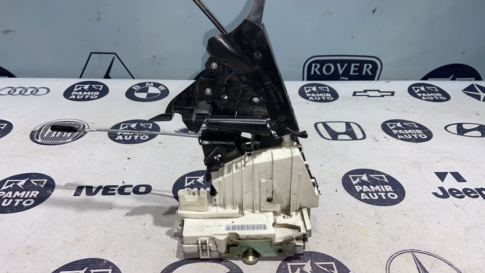 Замок двери передний правый Mercedes B/W245 2005-2011